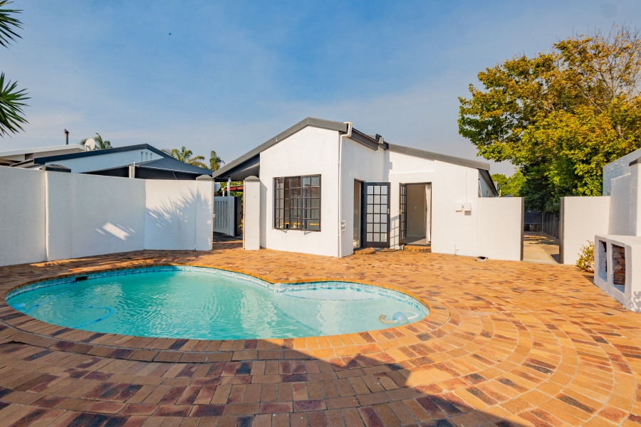 5 Bedroom Property for Sale in De Bron Western Cape